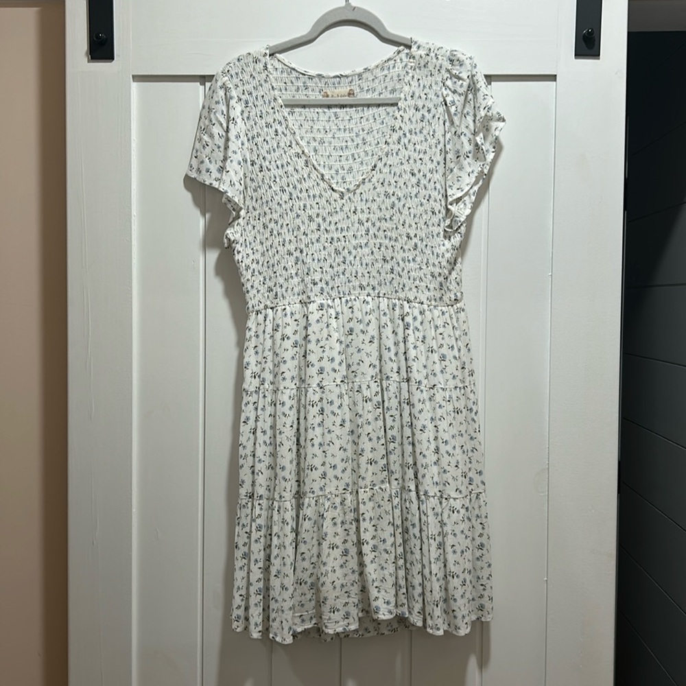 Womens Large Altar’d State White and Blue Floral Dress, with Fitted Detailing